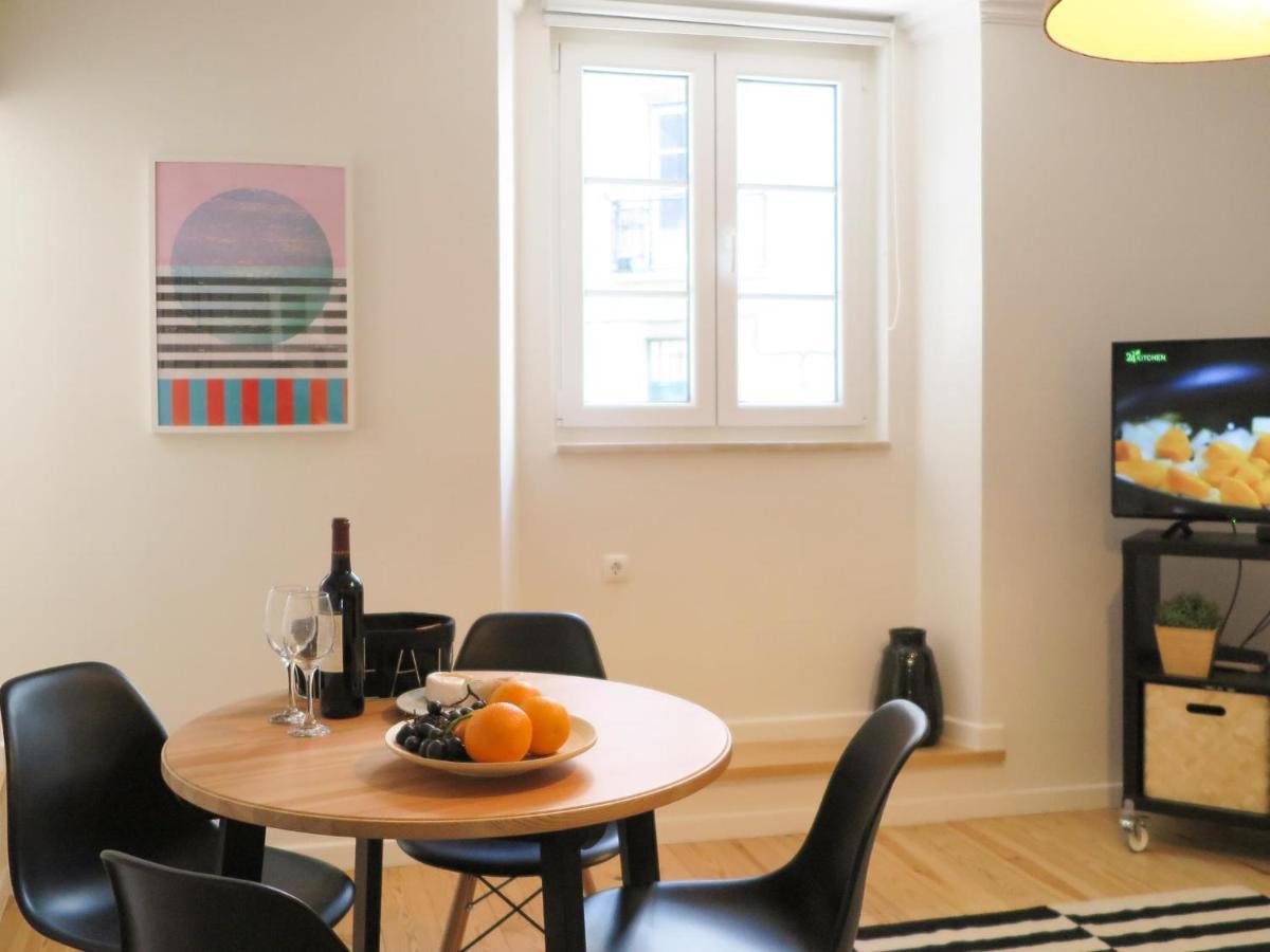 Historic Alfama Apt With Modern Style ลิสบอน ภายนอก รูปภาพ