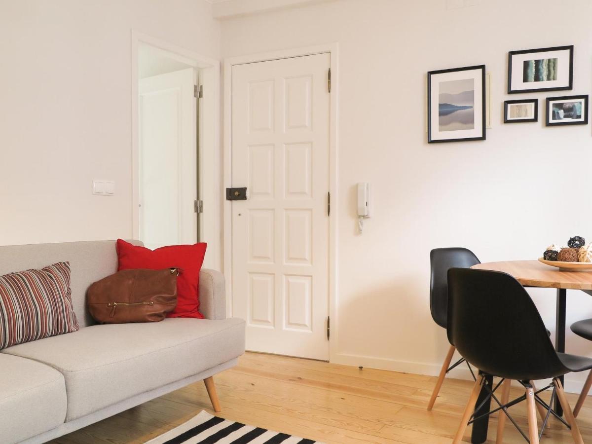 Historic Alfama Apt With Modern Style ลิสบอน ภายนอก รูปภาพ