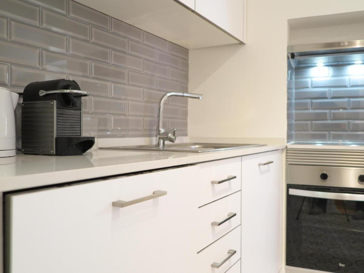 Historic Alfama Apt With Modern Style ลิสบอน ภายนอก รูปภาพ