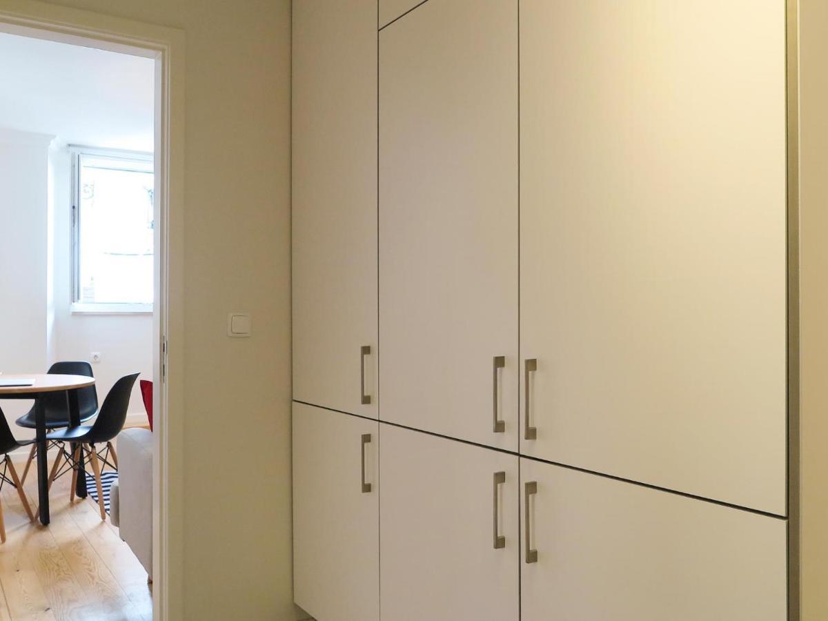 Historic Alfama Apt With Modern Style ลิสบอน ภายนอก รูปภาพ